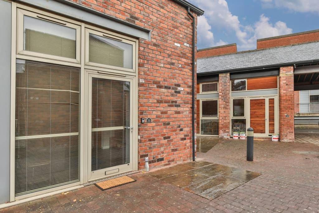 Victorian Tramsheds, Modern Apartment + Parking Sheffield Extérieur photo